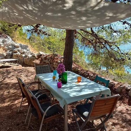A Small Stone House By The Sea, In A Wineyard Nerezisca Exterior foto